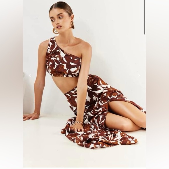 Revolve Seven Wonders Lorelai Floral One Shoulder Top and Maxi Skirt Set - Picture 3 of 4